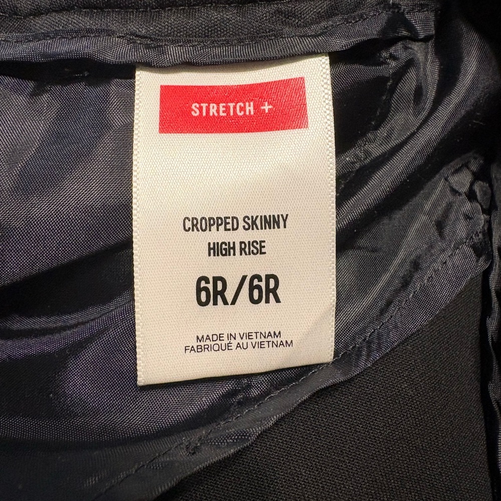 Express Women’s Cropped Skinny High Rise pant - Picture 3 of 3